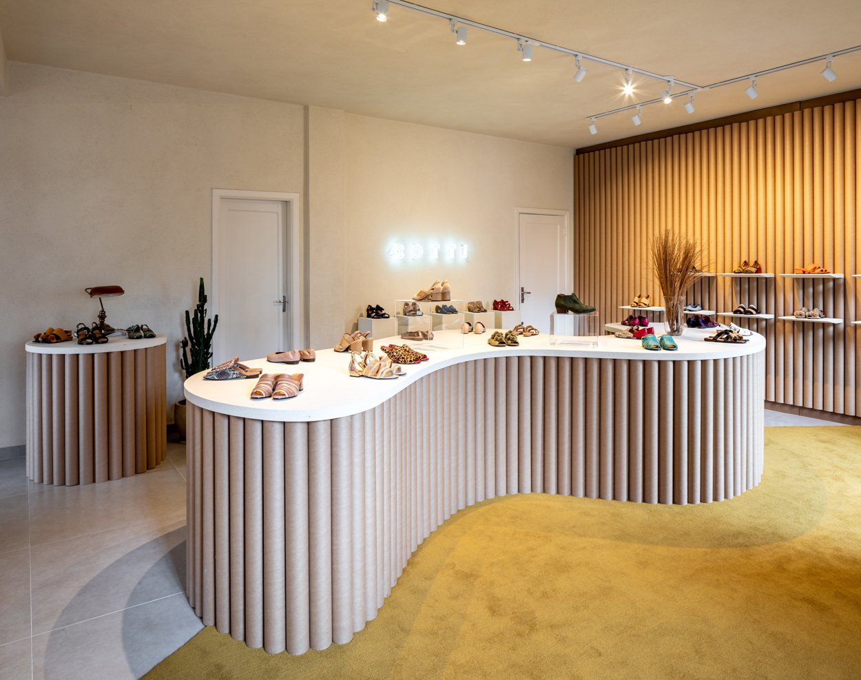 mandarina-projetos-comercial-botti-showroom-3